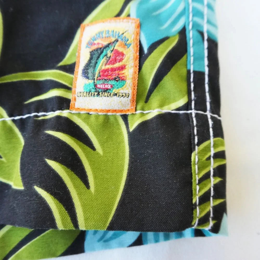 Tommy Bahama Mens Swim Trunks Shorts Copyrighted Hawaiian Print Mesh Liner XL